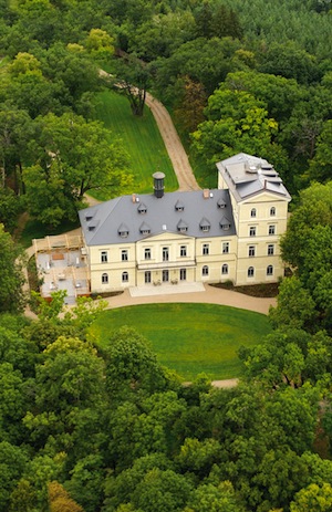 Chateau Mcely