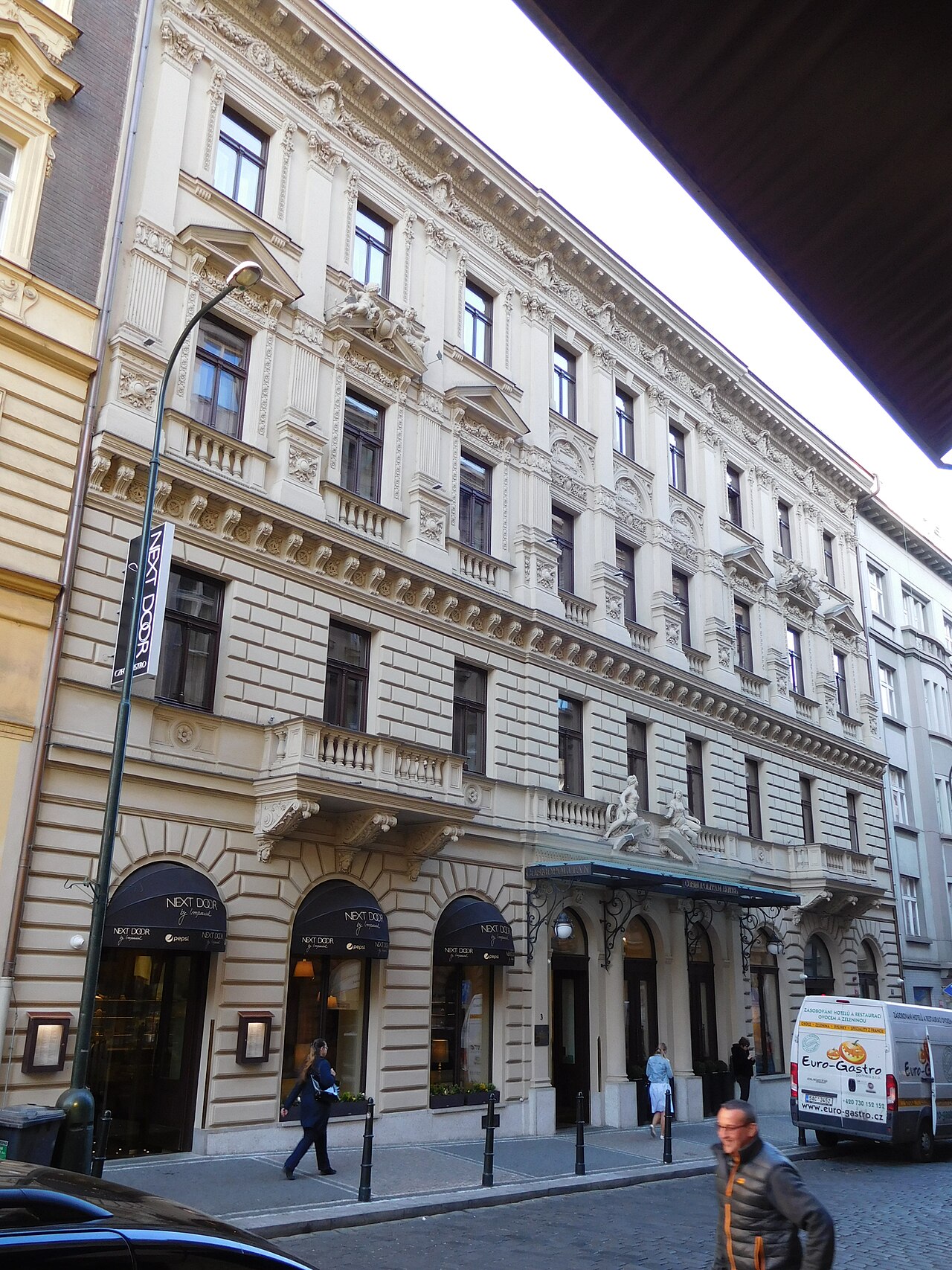 Cosmopolitan Tincer Hotel Prague